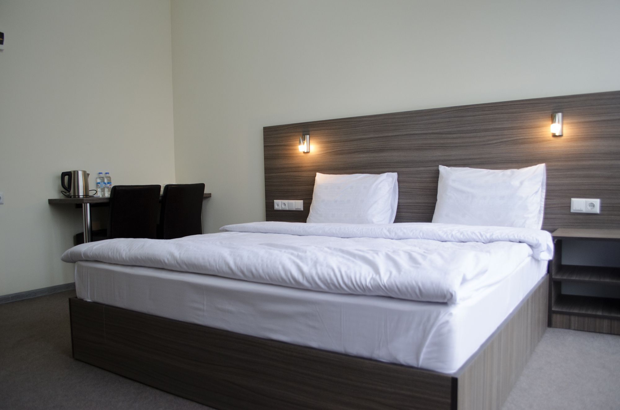 Hotel M9 Тбилиси Экстерьер фото